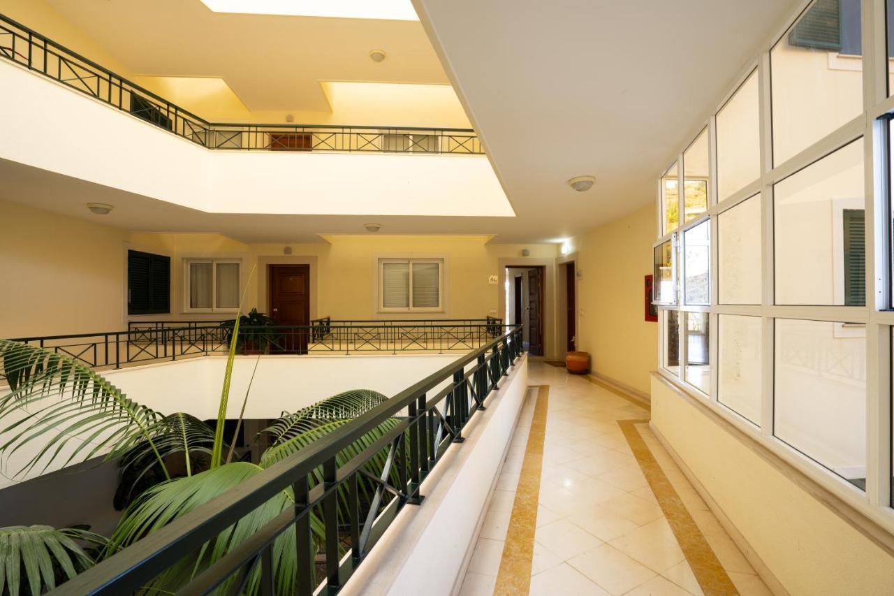 Ocean Breeze Apartment Caniço Екстериор снимка