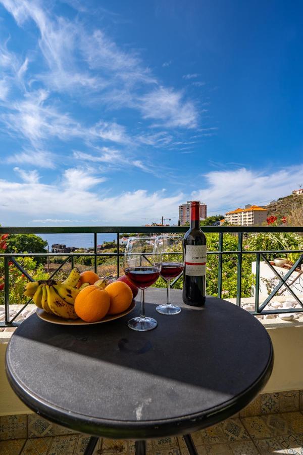 Ocean Breeze Apartment Caniço Екстериор снимка