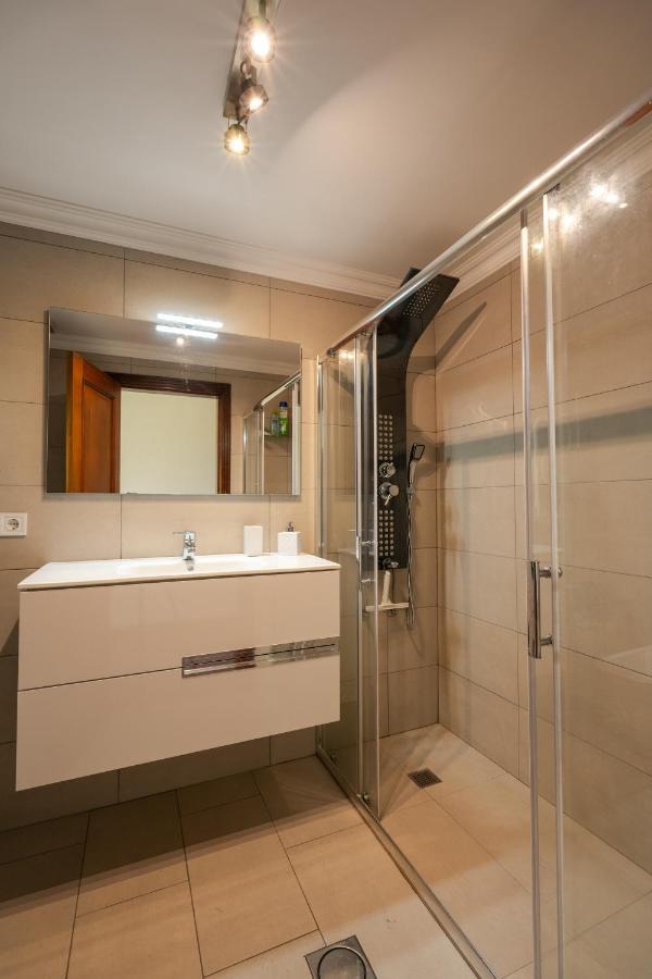 Ocean Breeze Apartment Caniço Екстериор снимка